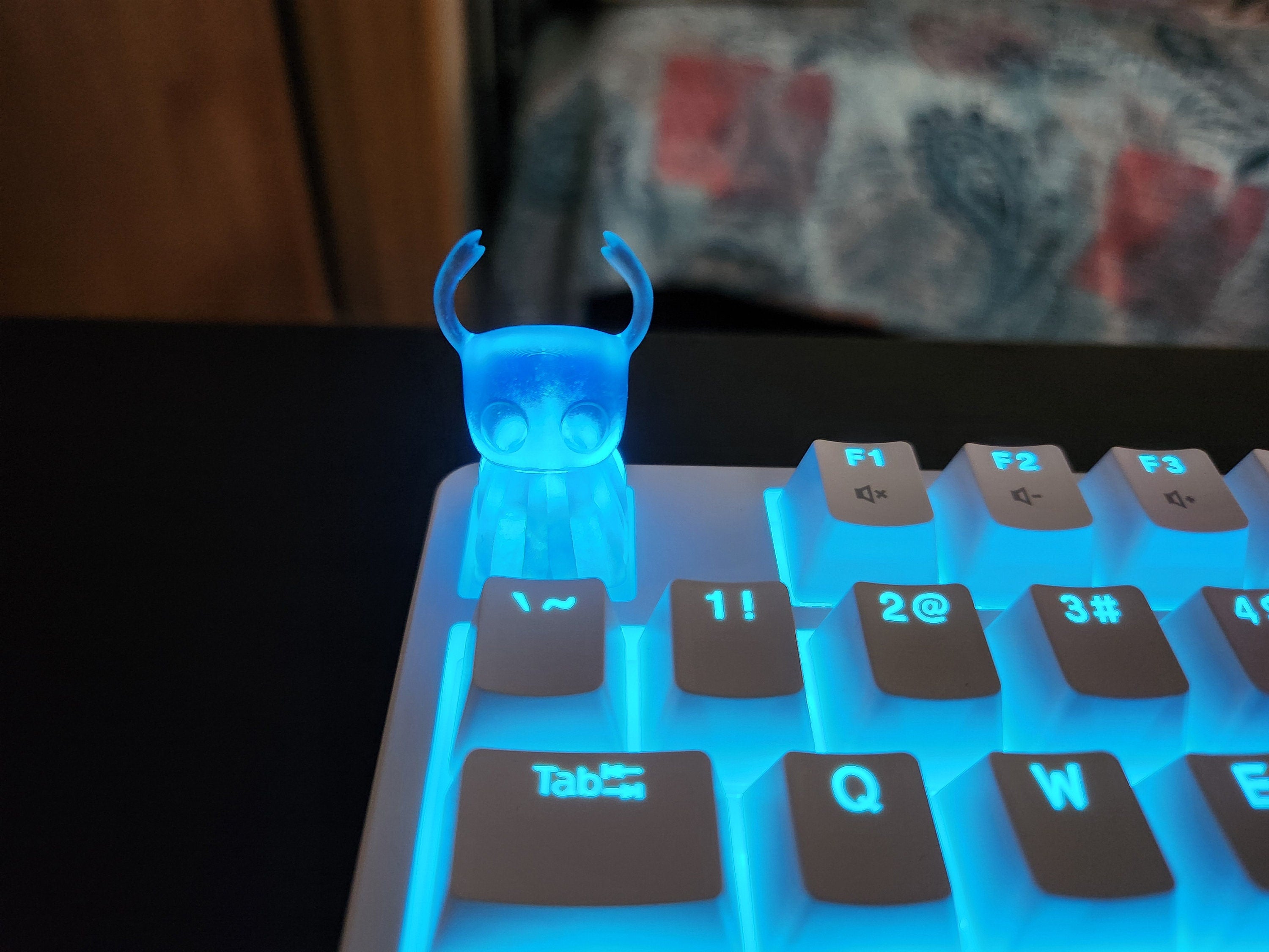 Clear Hollow Knight Artisan Keycap for mechanical keyboard