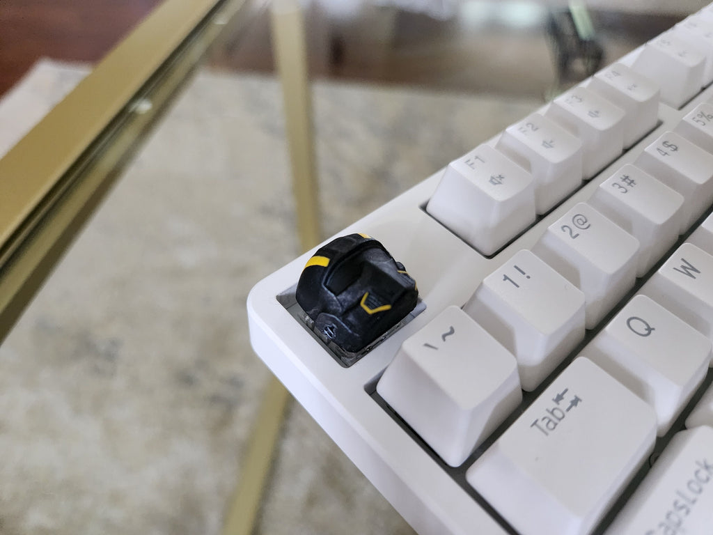Hand-painted sci-fi helmet artisan keycap