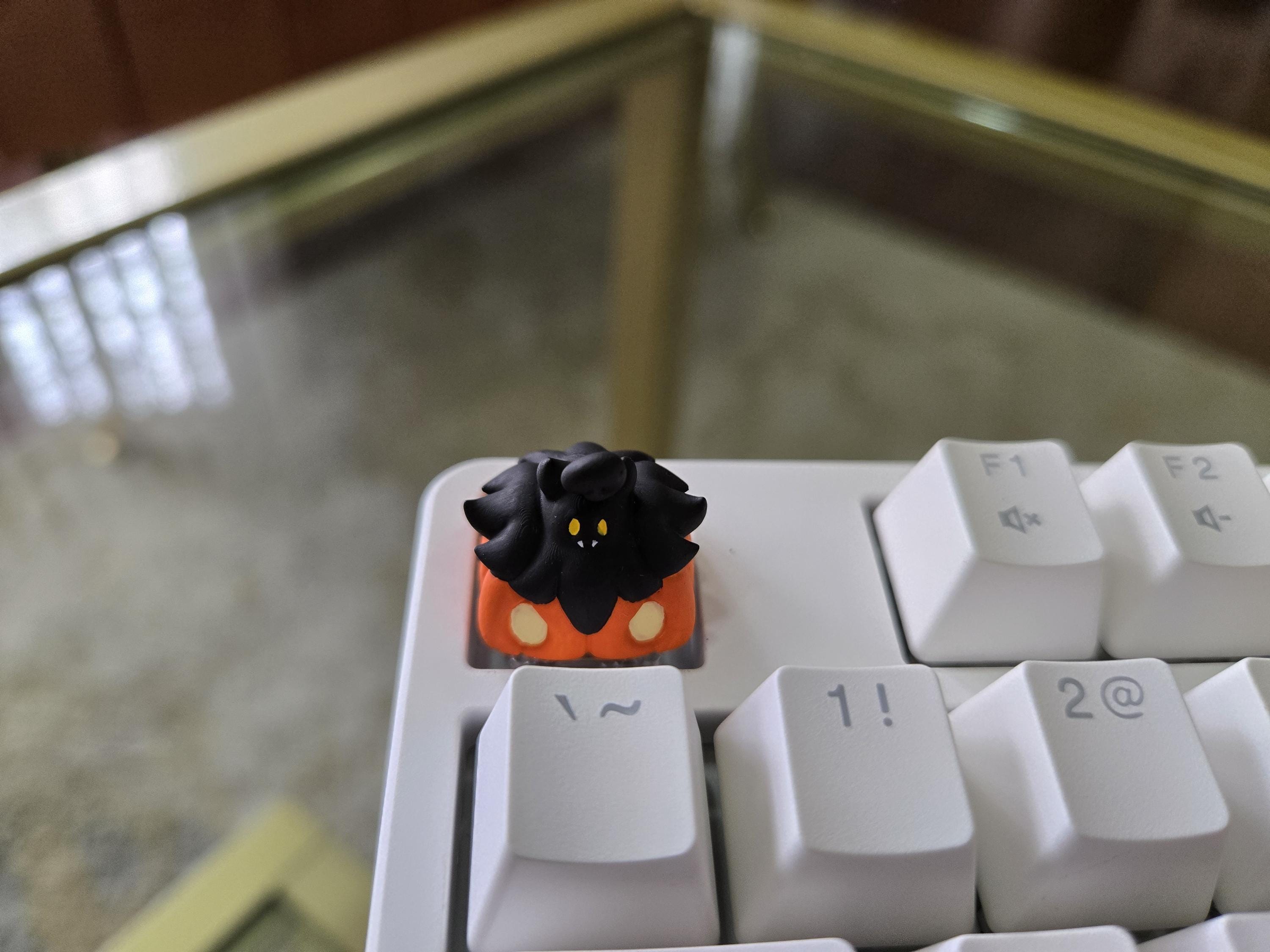 Hand-Painted Pumpkaboo Artisan Keycap for mechanical keyboard