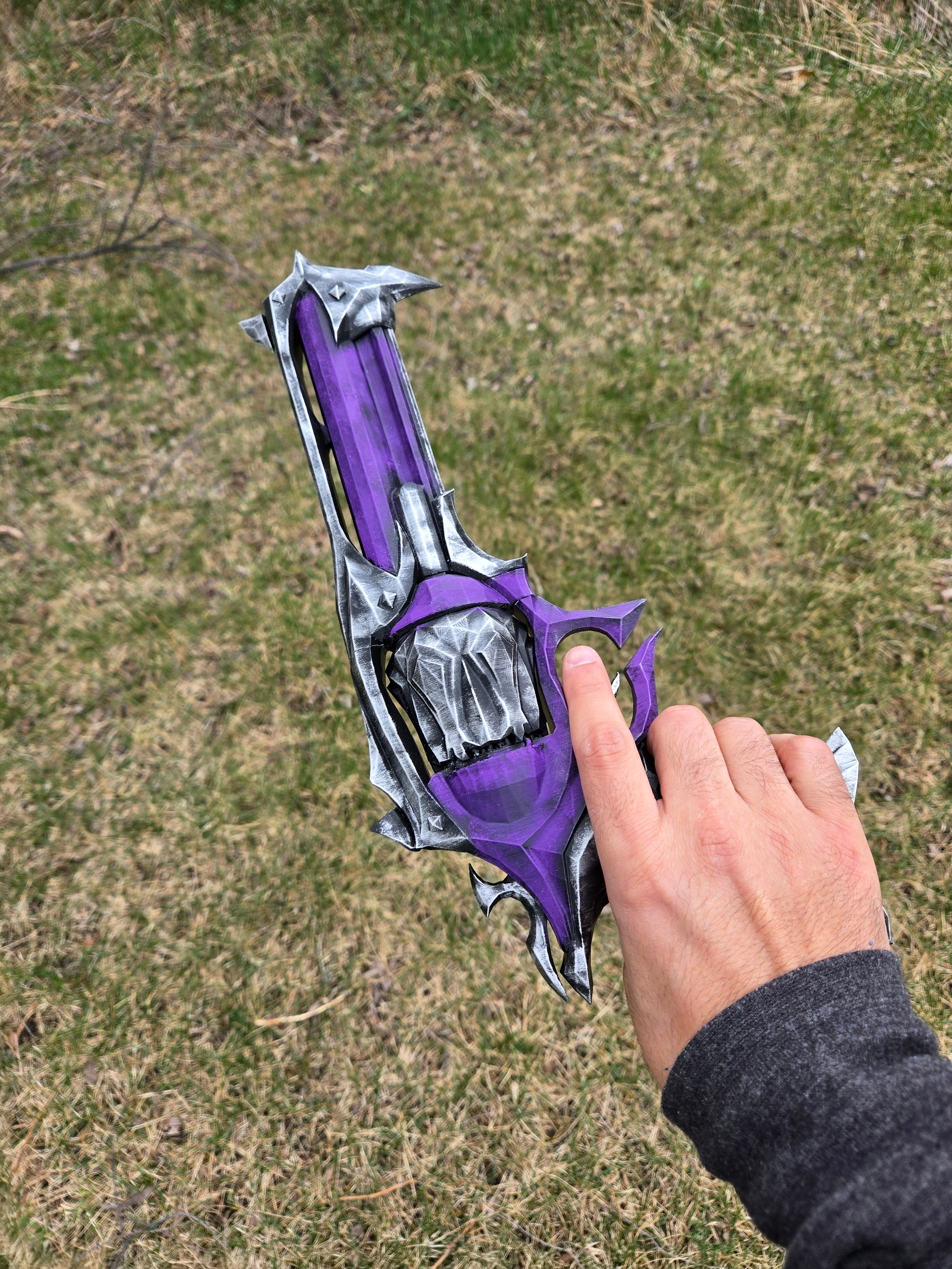 Reaper Sheriff Cosplay Prop – Hand Painted 1:1 Scale Valorant Replica handcrafted collectible