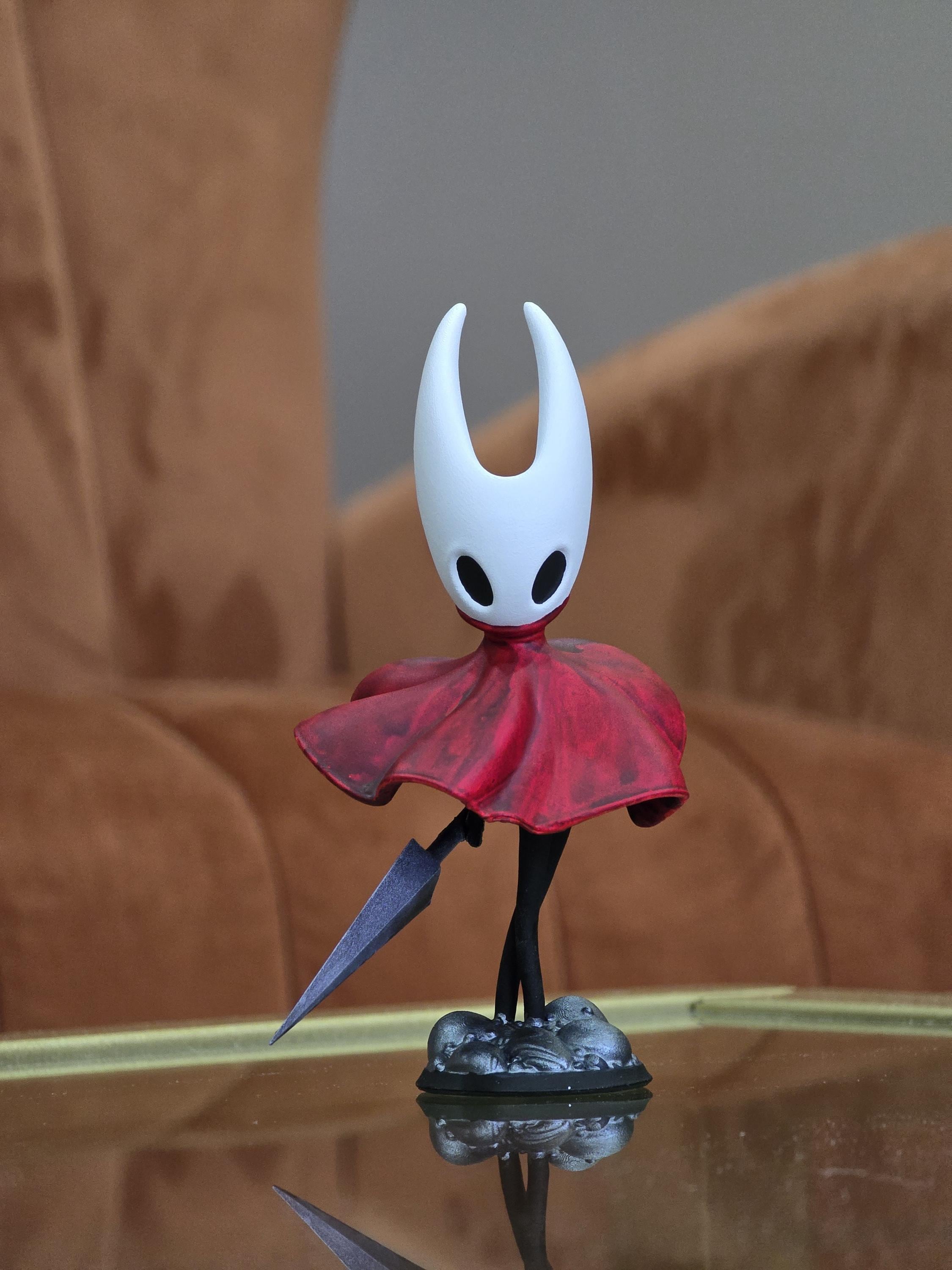 Hand-painted hollow knight silksong hornet figure – 200 mm tall collectible display figure