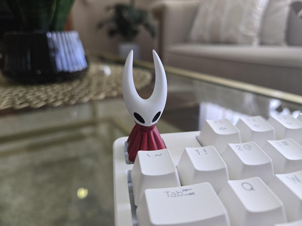 Hand-Painted Hollow Knight Hornet Artisan Keycap for mechanical keyboard