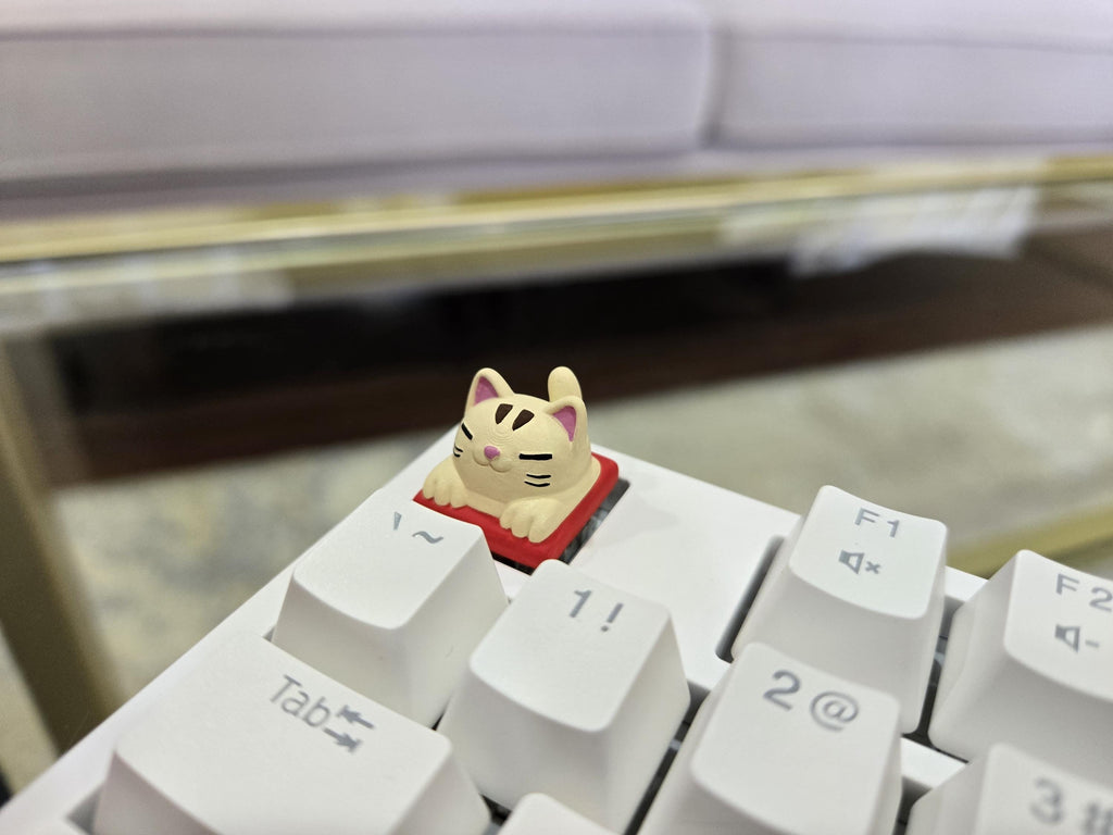 Hand-painted cute cat artisan keycap for mechanical keyboard