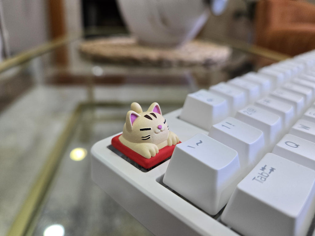 Hand-painted cute cat artisan keycap for mechanical keyboard