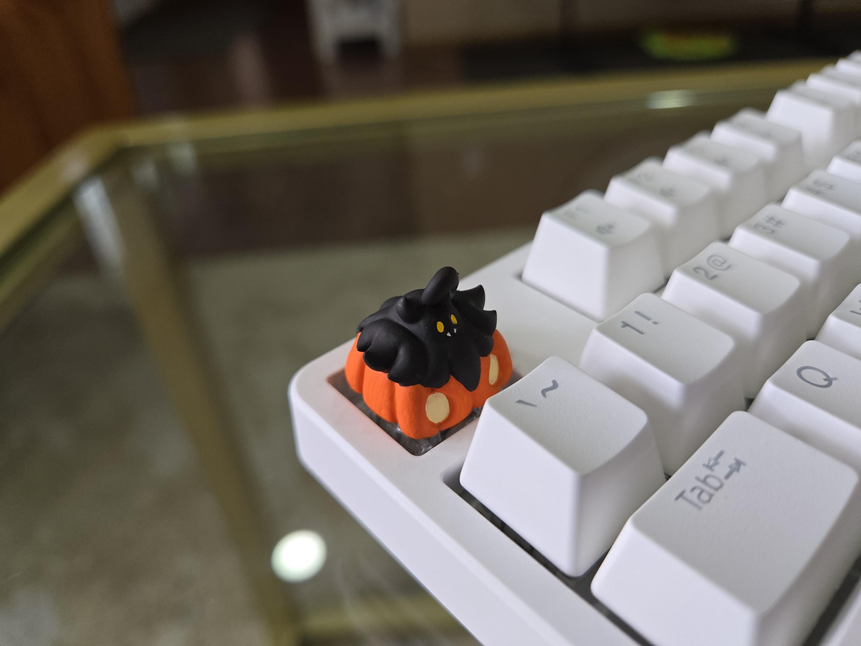 Hand-Painted Pumpkaboo Artisan Keycap for mechanical keyboard