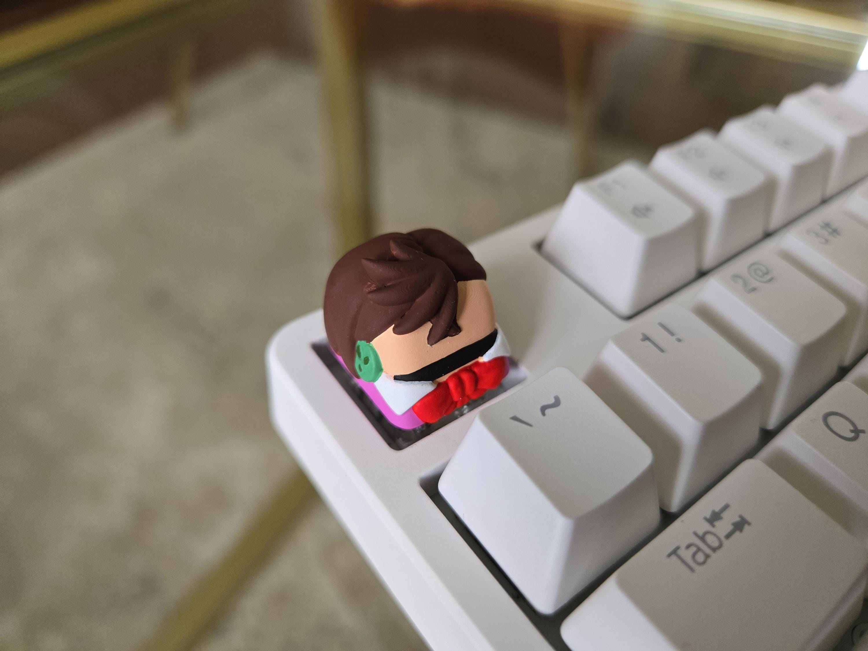 Hand-Painted Anime Momo Artisan Keycap for mechanical keyboard