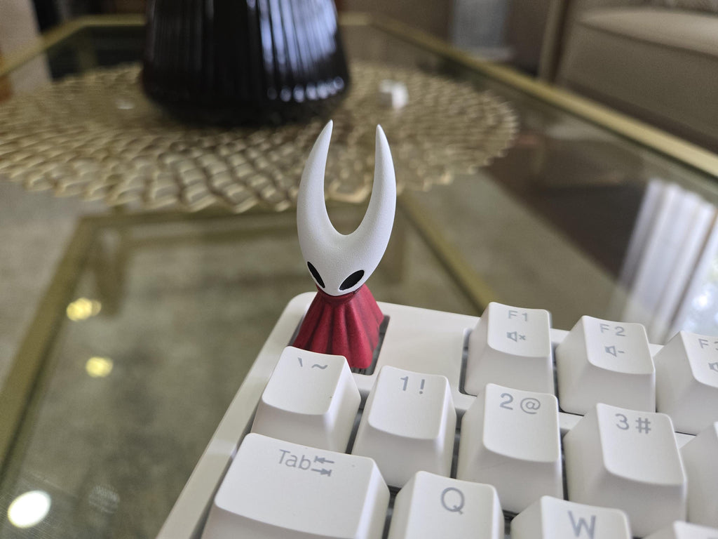 Hand-Painted Hollow Knight Hornet Artisan Keycap for mechanical keyboard