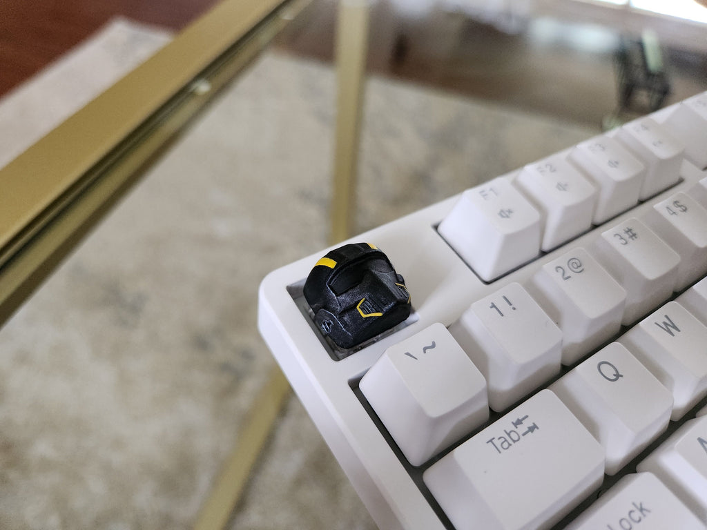 Hand-painted sci-fi helmet artisan keycap