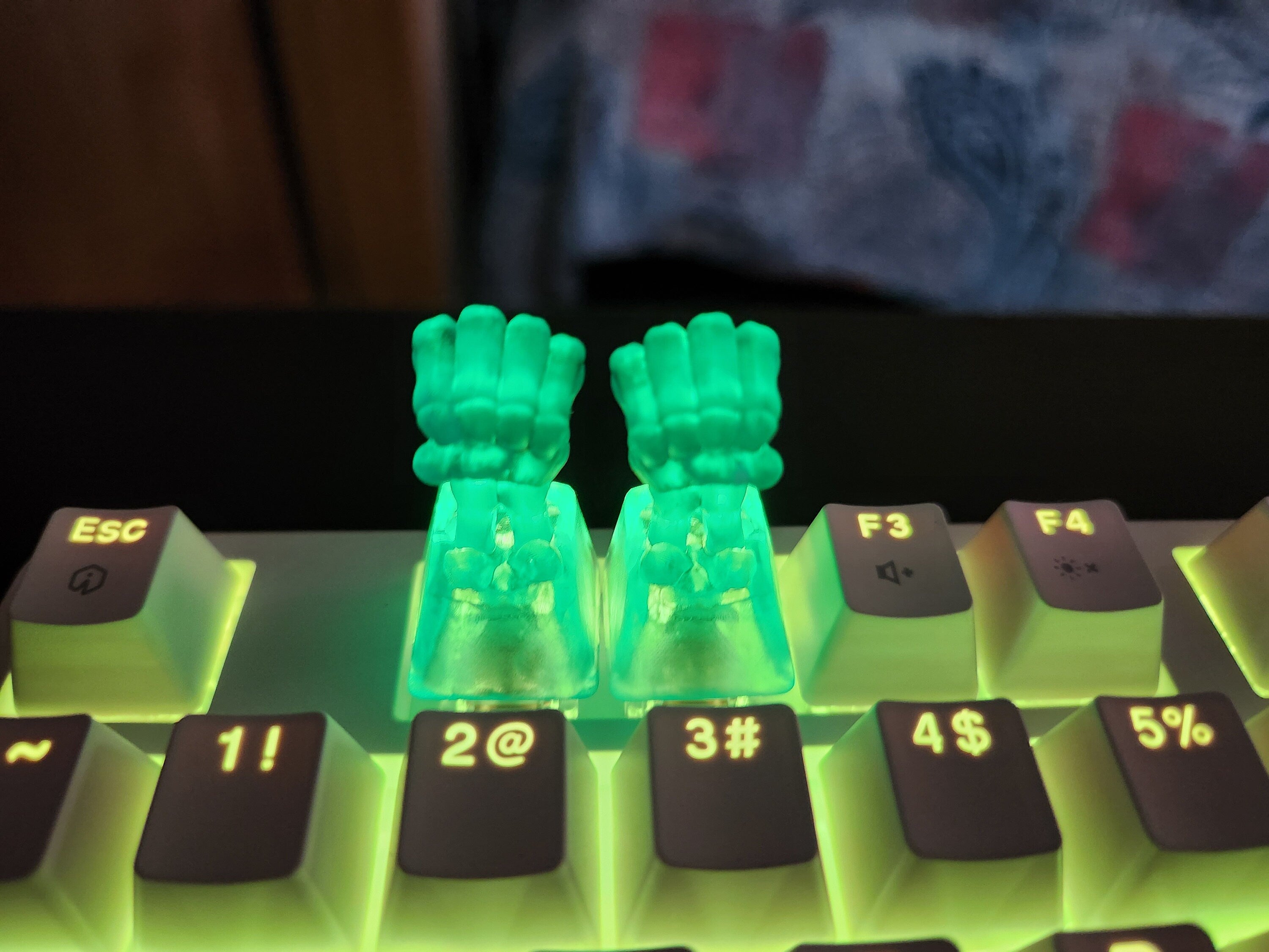 Clear Skeleton Hand Artisan Keycap for mechanical keyboard