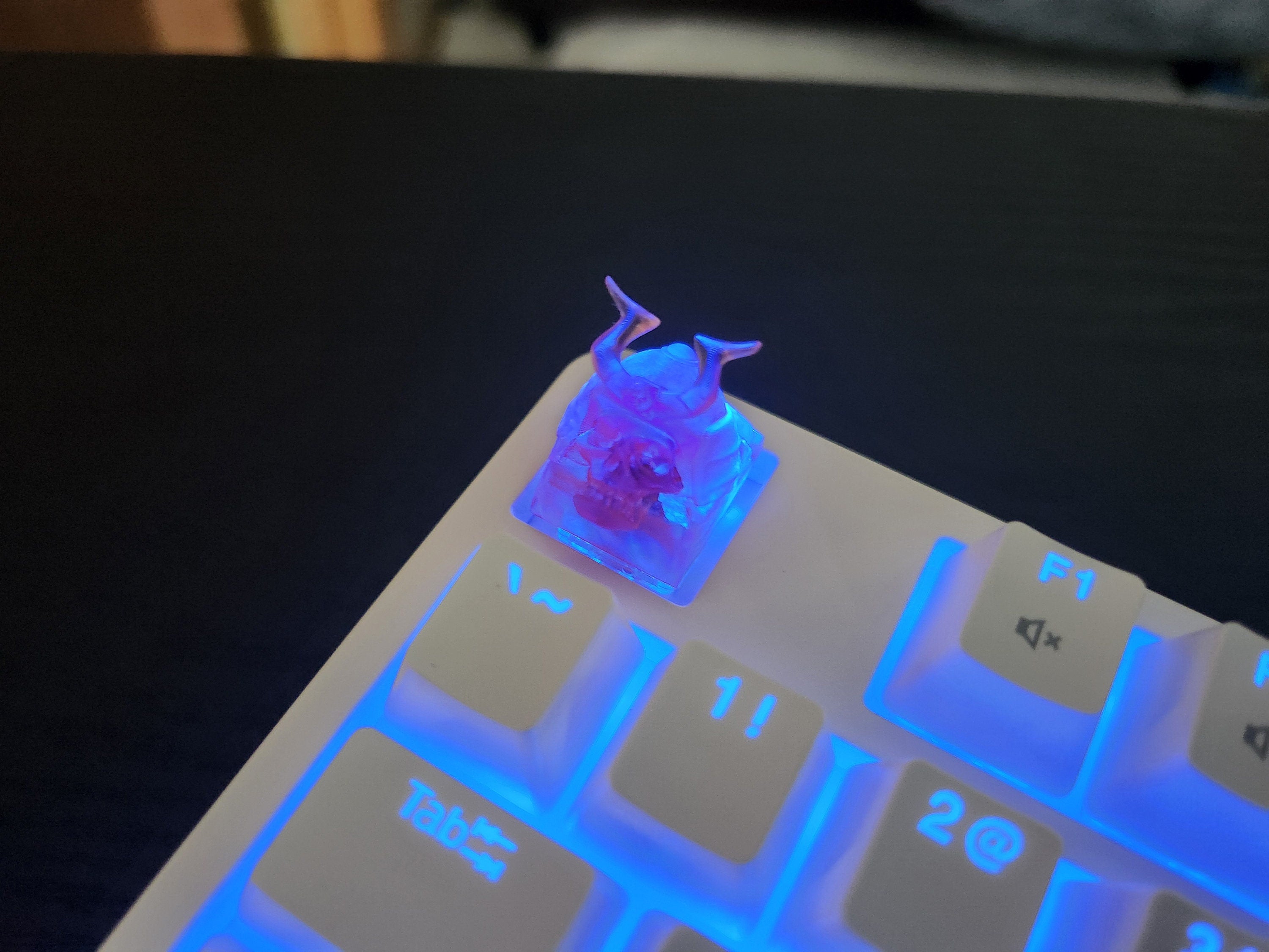 Clear Skeleton Samurai Artisan Keycap for mechanical keyboard
