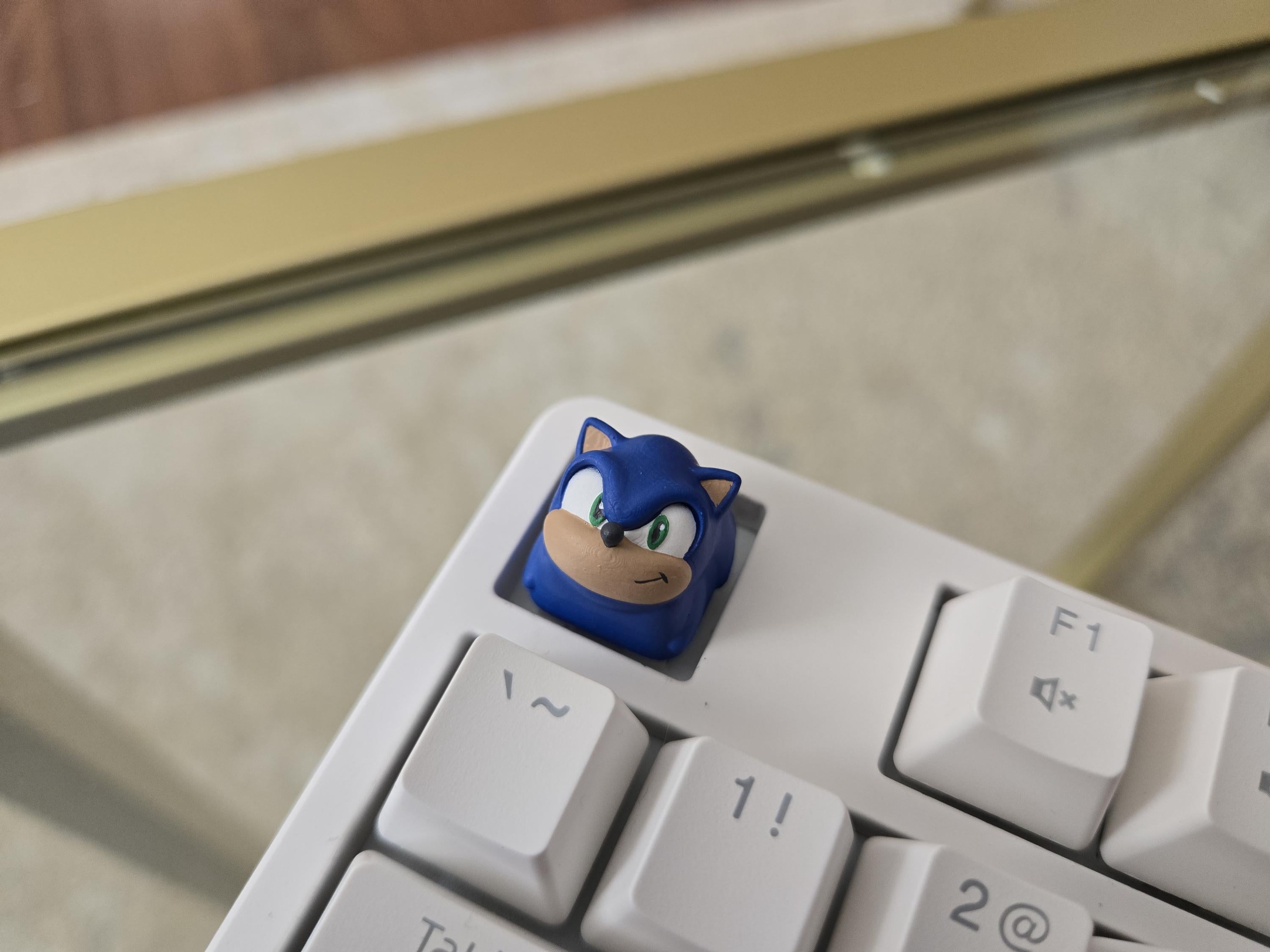 Hand-Painted Sonic Videogame Artisan Keycap for mechanical keyboard